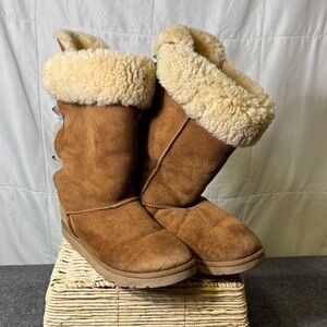 UGG Chestnut Tall Shearling Triple Bow Suede‎ Boots Size 8